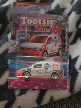 Match Tootsie Roll Pop Van Toy - White & Red